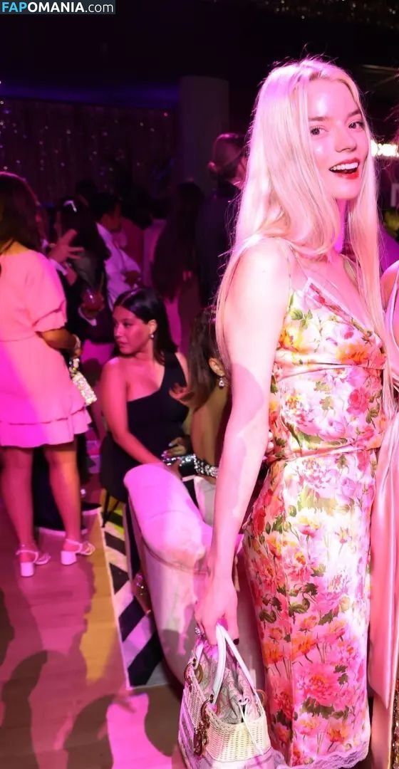 Anya Taylor-Joy / anyataylorjoy / taylorjoyvip Nackt OnlyFans  Geleaktes Foto #41