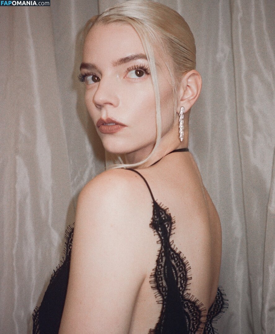 Anya Taylor-Joy / anyataylorjoy / taylorjoyvip Nackt OnlyFans  Geleaktes Foto #2115