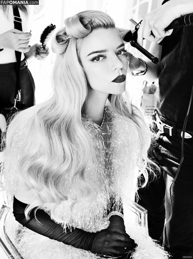 Anya Taylor-Joy / anyataylorjoy / taylorjoyvip Nackt OnlyFans  Geleaktes Foto #2130