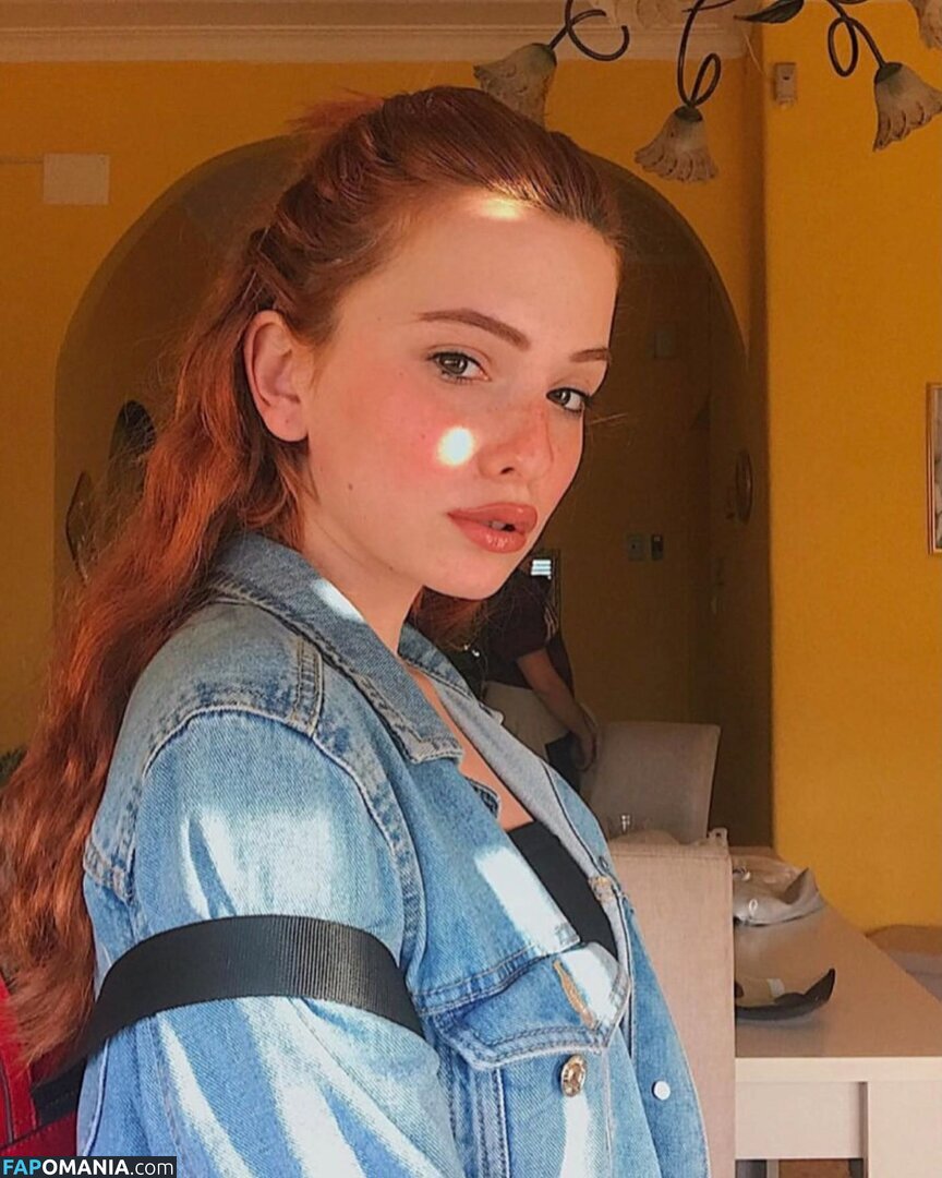 Asia B. Nackt OnlyFans  Geleaktes Foto #12