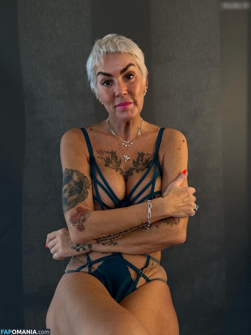 Astrid Zeegen Holt / astridiwantyouinmylife Nackt OnlyFans  Geleaktes Foto #6