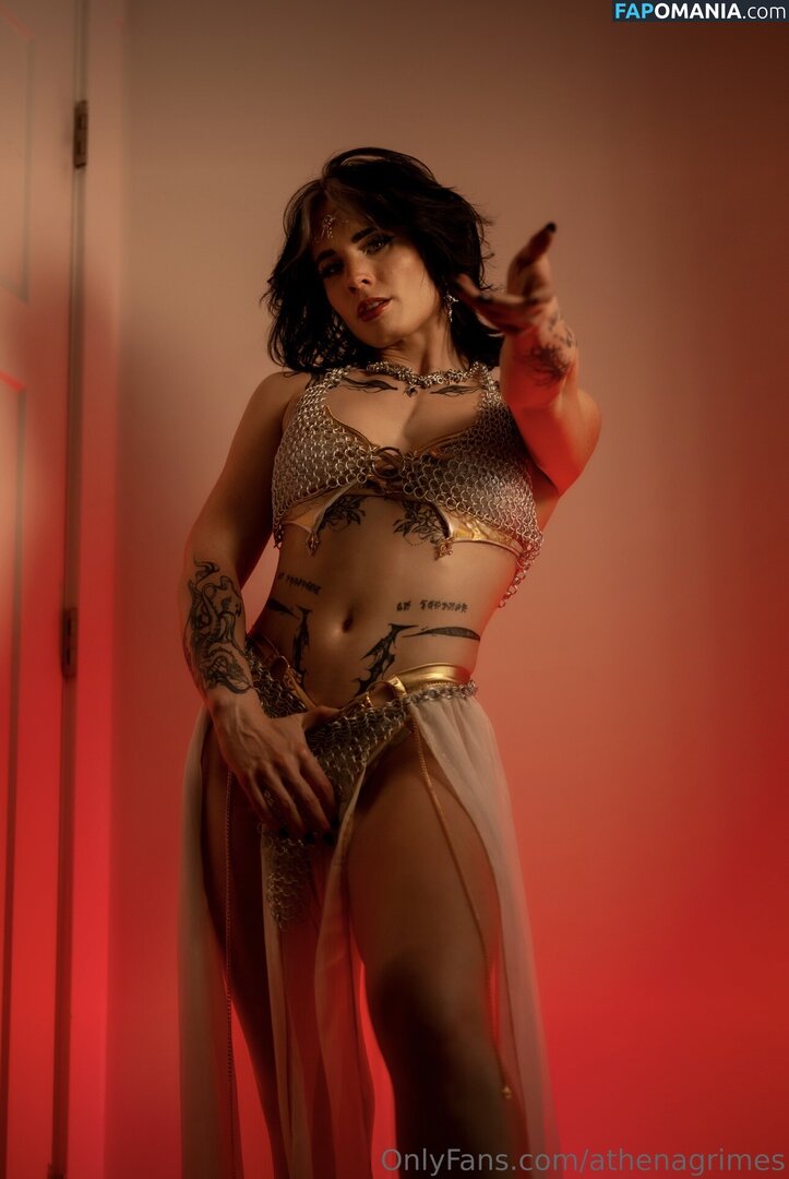 Athena Grimes / athena.cos / pinkemilki Nackt OnlyFans  Geleaktes Foto #1