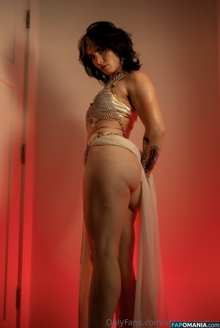 Athena Grimes / athena.cos / pinkemilki Nackt OnlyFans  Geleaktes Foto #17
