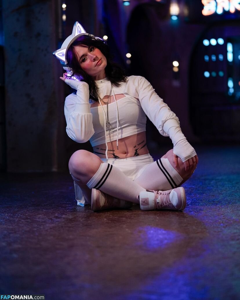 Athena Grimes / athena.cos / pinkemilki Nackt OnlyFans  Geleaktes Foto #43