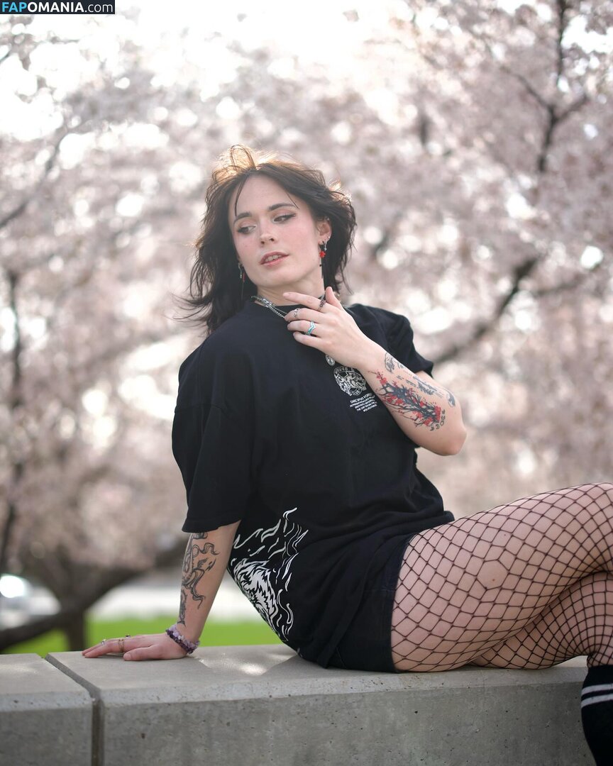 Athena Grimes / athena.grimes_ / athena__grimes / athena_grimes / athenagrimes Nackt OnlyFans  Geleaktes Foto #8