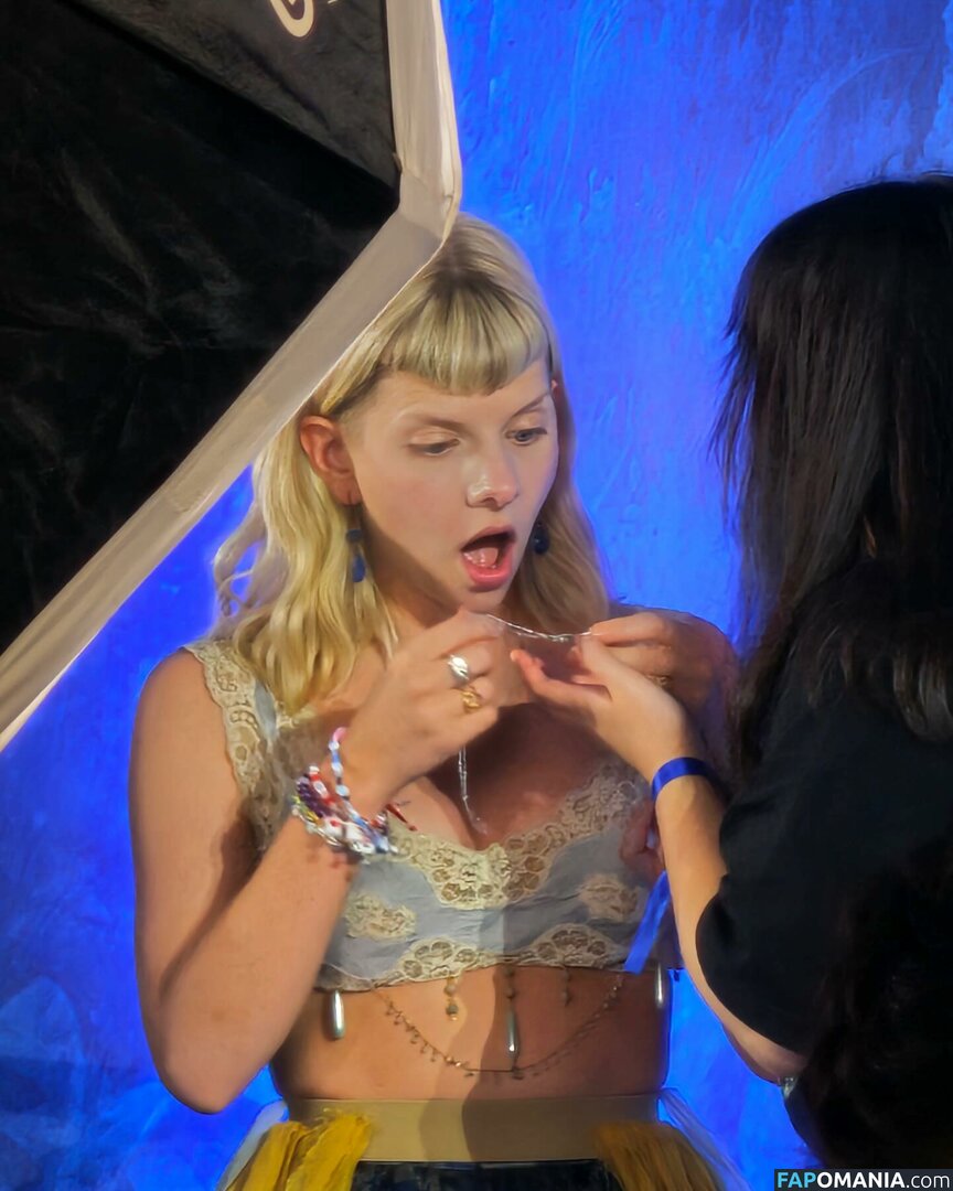 Aurora Aksnes / auroramusic / singer Nackt OnlyFans  Geleaktes Foto #231