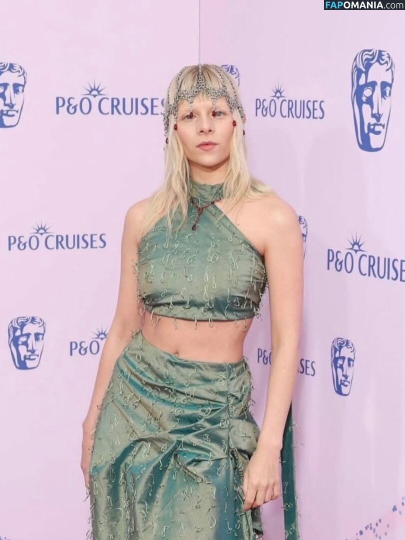 Aurora Aksnes / auroramusic / singer Nackt OnlyFans  Geleaktes Foto #264