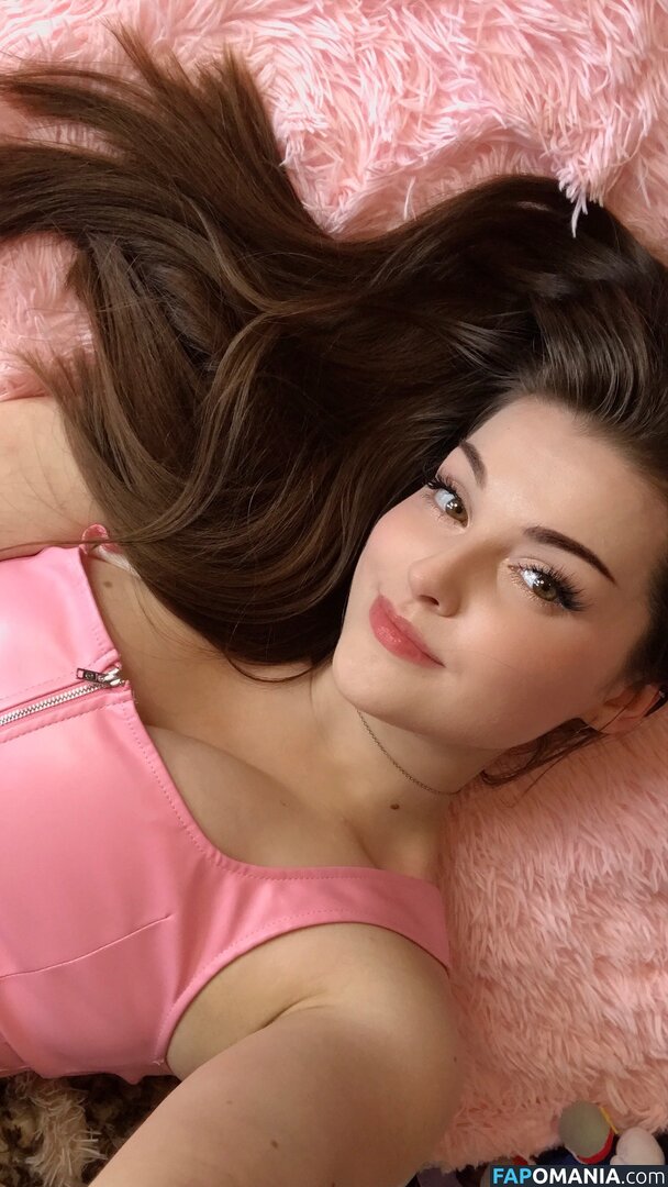 auroraiskira / kingauratv Nackt OnlyFans  Geleaktes Foto #2