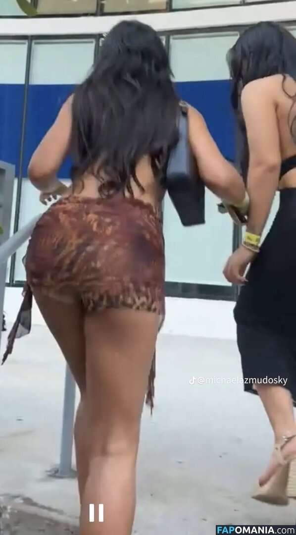 avaasanto / lifes.a.party.sorry.mom Nackt OnlyFans  Geleaktes Foto #11