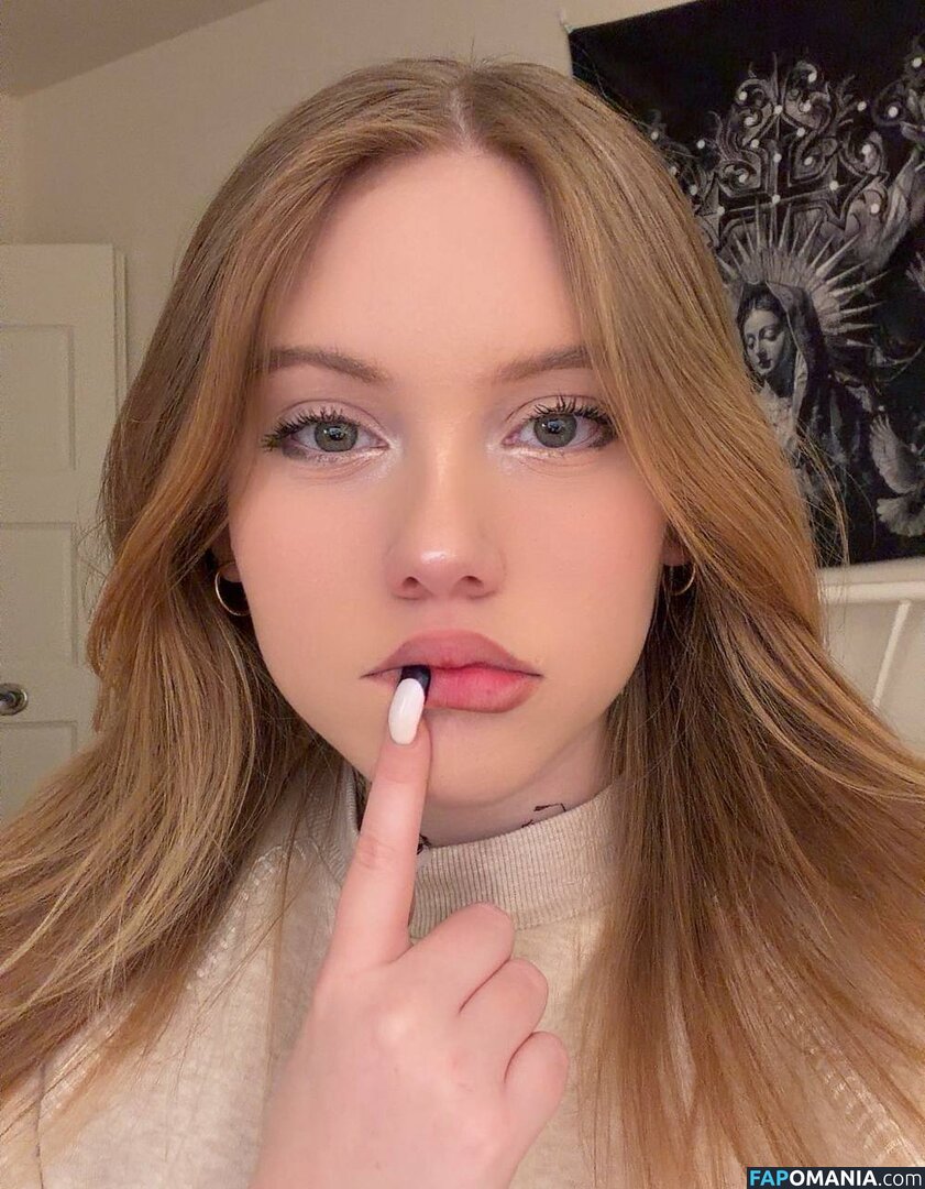 Avrrorkar / kira Avrrorka / kirakryl07 Nackt OnlyFans  Geleaktes Foto #2