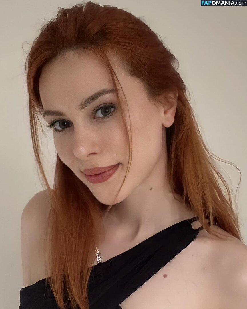Aysennyuksel / moonbae.8 Nackt OnlyFans  Geleaktes Foto #5