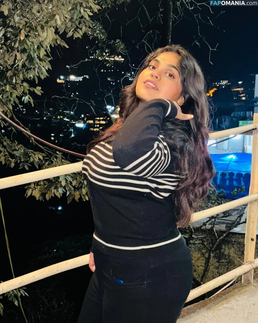 ayushi bhardwaj / ayushi_bhardwajj Nackt OnlyFans  Geleaktes Foto #8