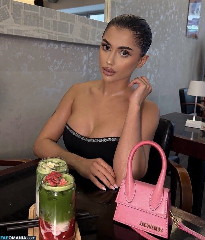 Azra Sokira / e.s.azra Nackt OnlyFans  Geleaktes Foto #2