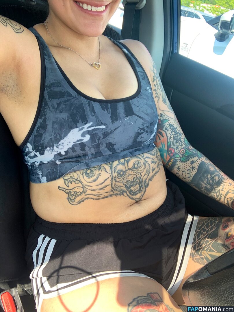 Bands Van Zandt / Frikitona / RAINYDAYWOMAN / Reina / Thotsteiner Nackt OnlyFans  Geleaktes Foto #4