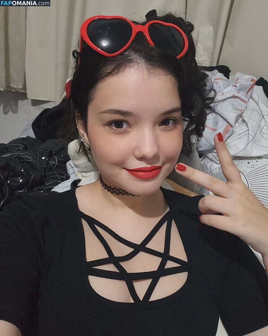 bellaplays / bellaplaysofficial Nackt OnlyFans  Geleaktes Foto #1