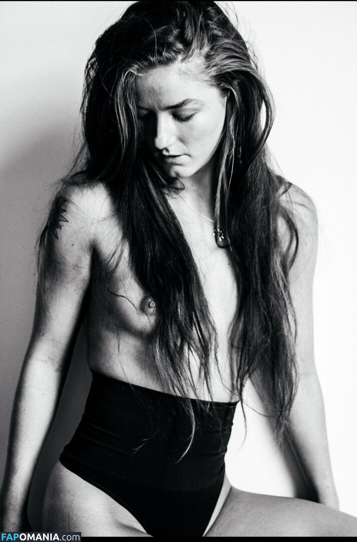 Below Deck Nackt OnlyFans  Geleaktes Foto #2