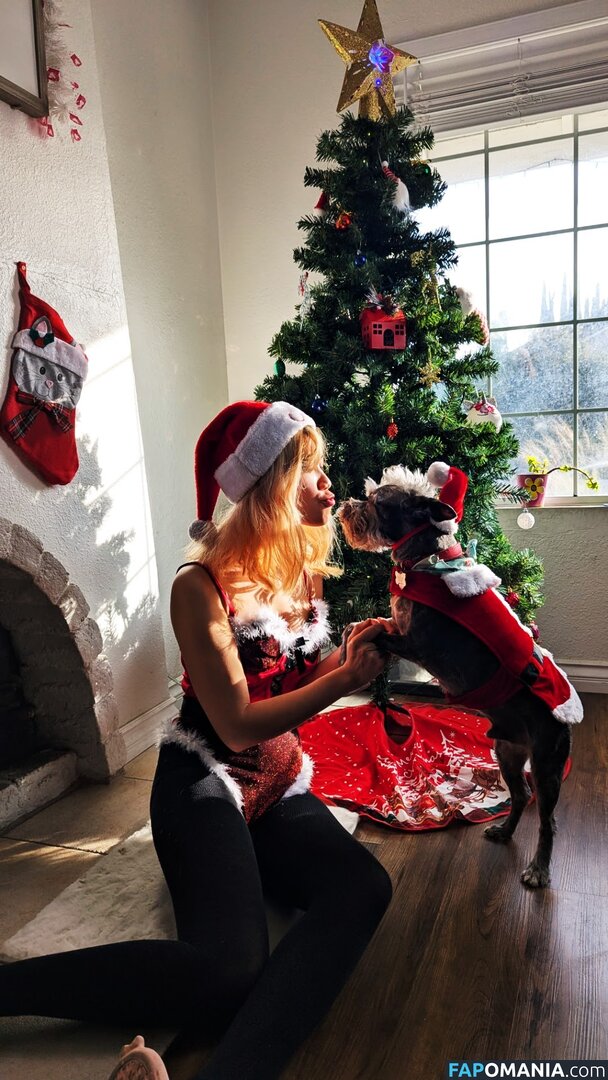 Aquentine / Bessy Q / Final Girlz / Justa Queen / Quynh Văn / _bessy.q_ Nackt OnlyFans  Geleaktes Foto #14