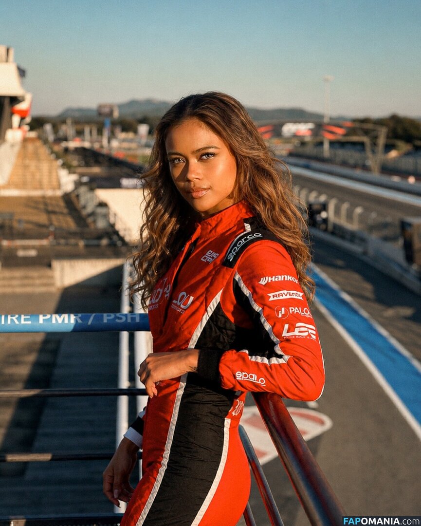 Bianca Bustamante / https: / racerbia Nackt OnlyFans  Geleaktes Foto #34