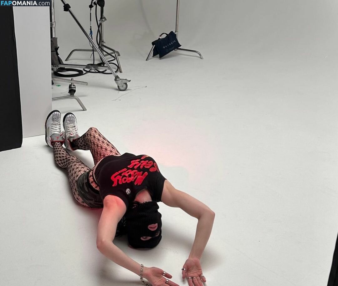 Billie Eilish / Fake / billeeilish / billieeilish Nackt OnlyFans  Geleaktes Foto #145