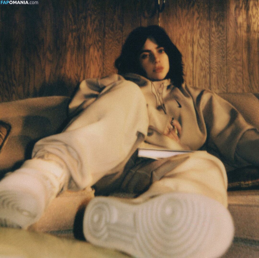 Billie Eilish / Fake / billeeilish / billieeilish Nackt OnlyFans  Geleaktes Foto #990