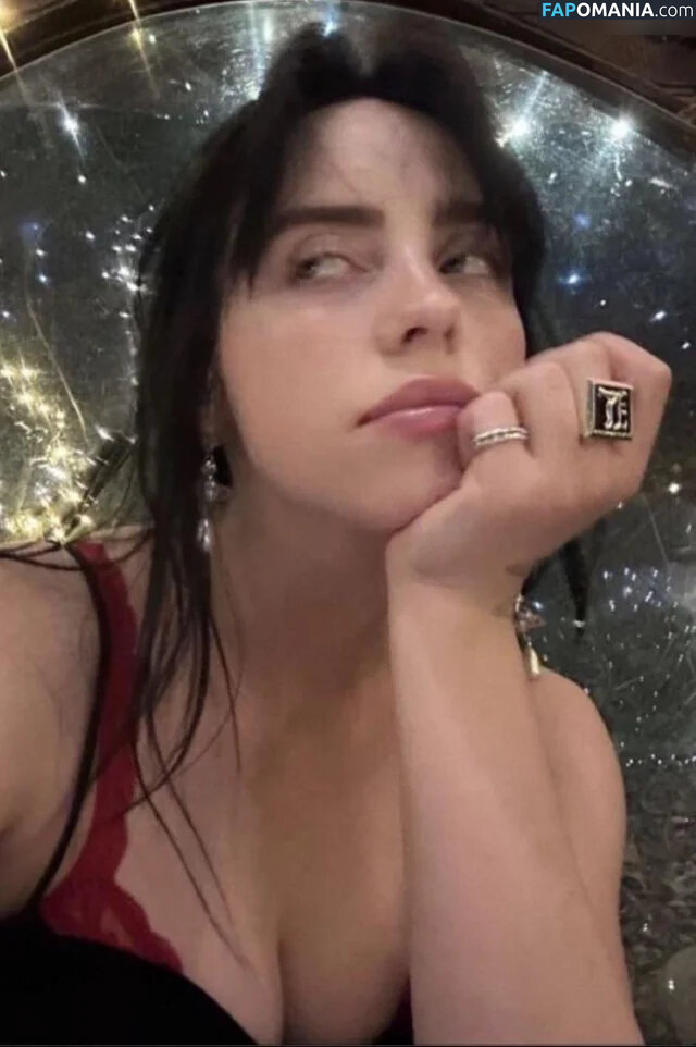 Billie Eilish / Fake / billeeilish / billieeilish Nackt OnlyFans  Geleaktes Foto #1990