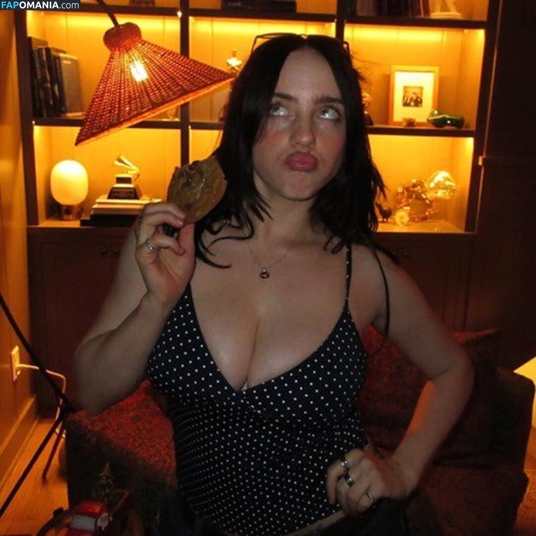 Billie Eilish / Fake / billeeilish / billieeilish Nackt OnlyFans  Geleaktes Foto #2290