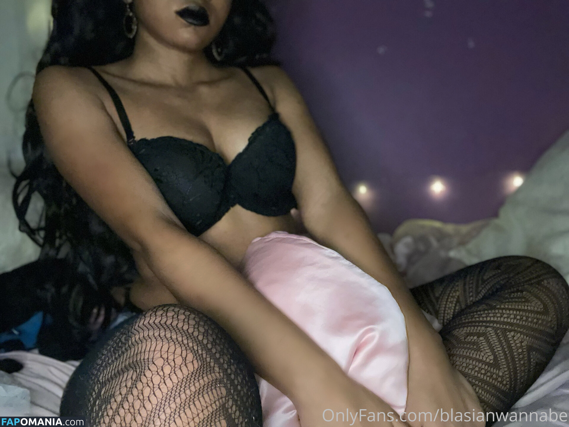 Blasianwannabe Nackt OnlyFans  Geleaktes Foto #2