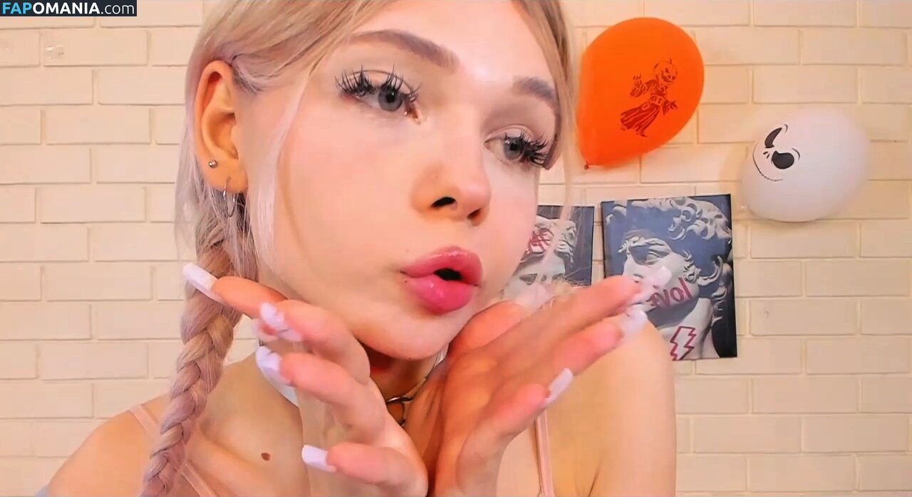 Blondy_fina / blondy_curvy2595 Nackt OnlyFans  Geleaktes Foto #2