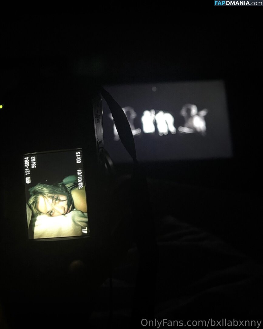 Bxllabxnny / allie_barr25 Nackt OnlyFans  Geleaktes Foto #1
