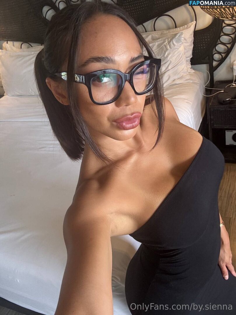 by.sienna / bysienna / byysienna Nackt OnlyFans  Geleaktes Foto #7