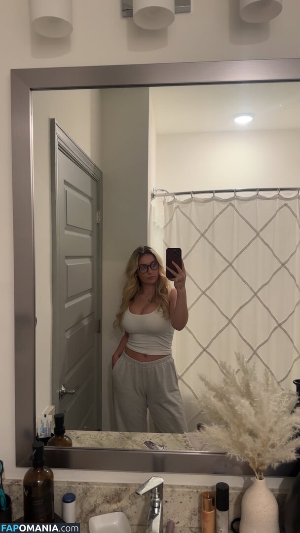 Caitlin Betterly / caitlin.betterly Nackt OnlyFans  Geleaktes Foto #1