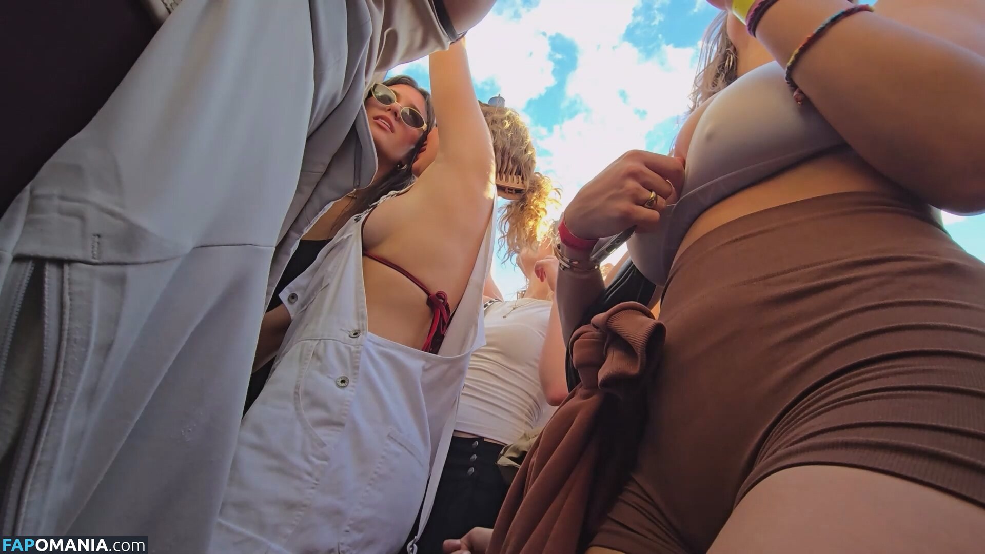 CANDID Boobs / bouncy / braless / cleavage / downblouse / jiggly Nackt OnlyFans  Geleaktes Foto #17