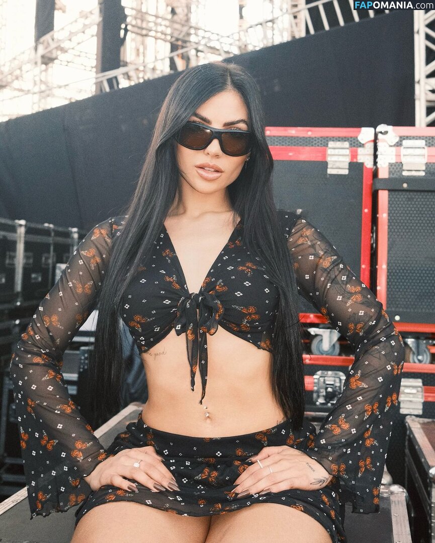 carlafariaadv Nackt OnlyFans  Geleaktes Foto #2