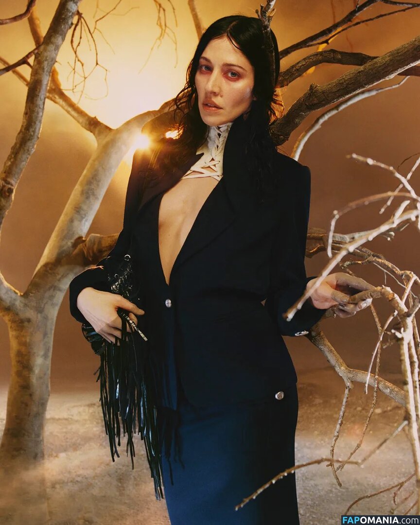 Caroline Polachek / carolineplz / fenisfun Nackt OnlyFans  Geleaktes Foto #96