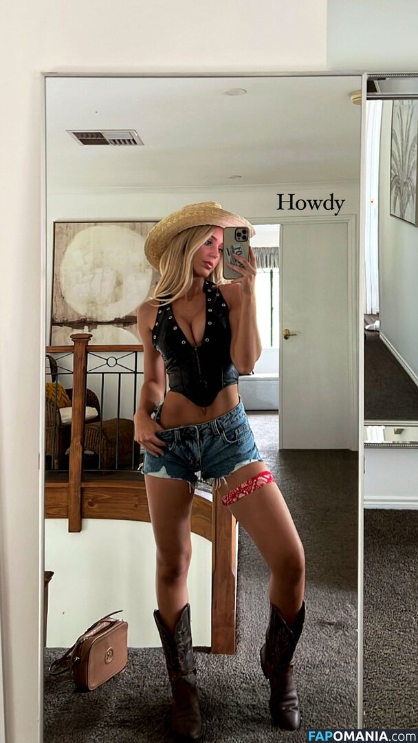 Cassie And Chloe Roberts Nackt OnlyFans  Geleaktes Foto #1