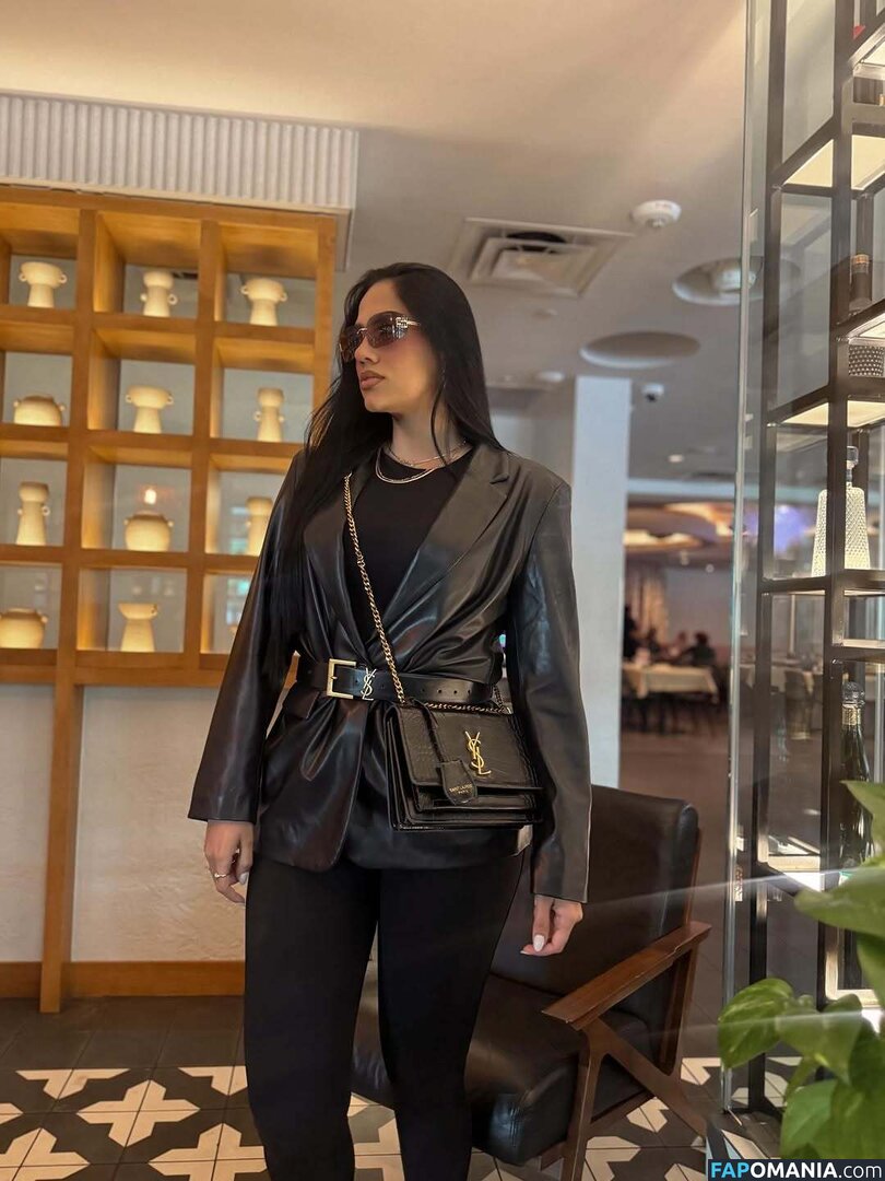 Cecilia Rossell / ceciliarossellhn Nackt OnlyFans  Geleaktes Foto #17