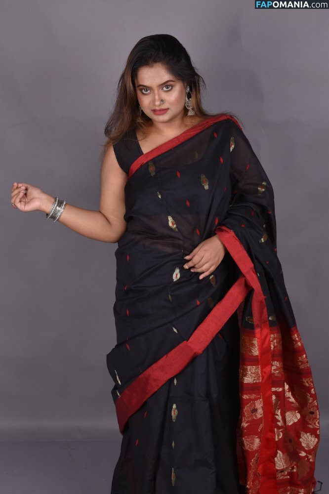 Chandrika Desai / Chandrika Passionica Nackt OnlyFans  Geleaktes Foto #1109
