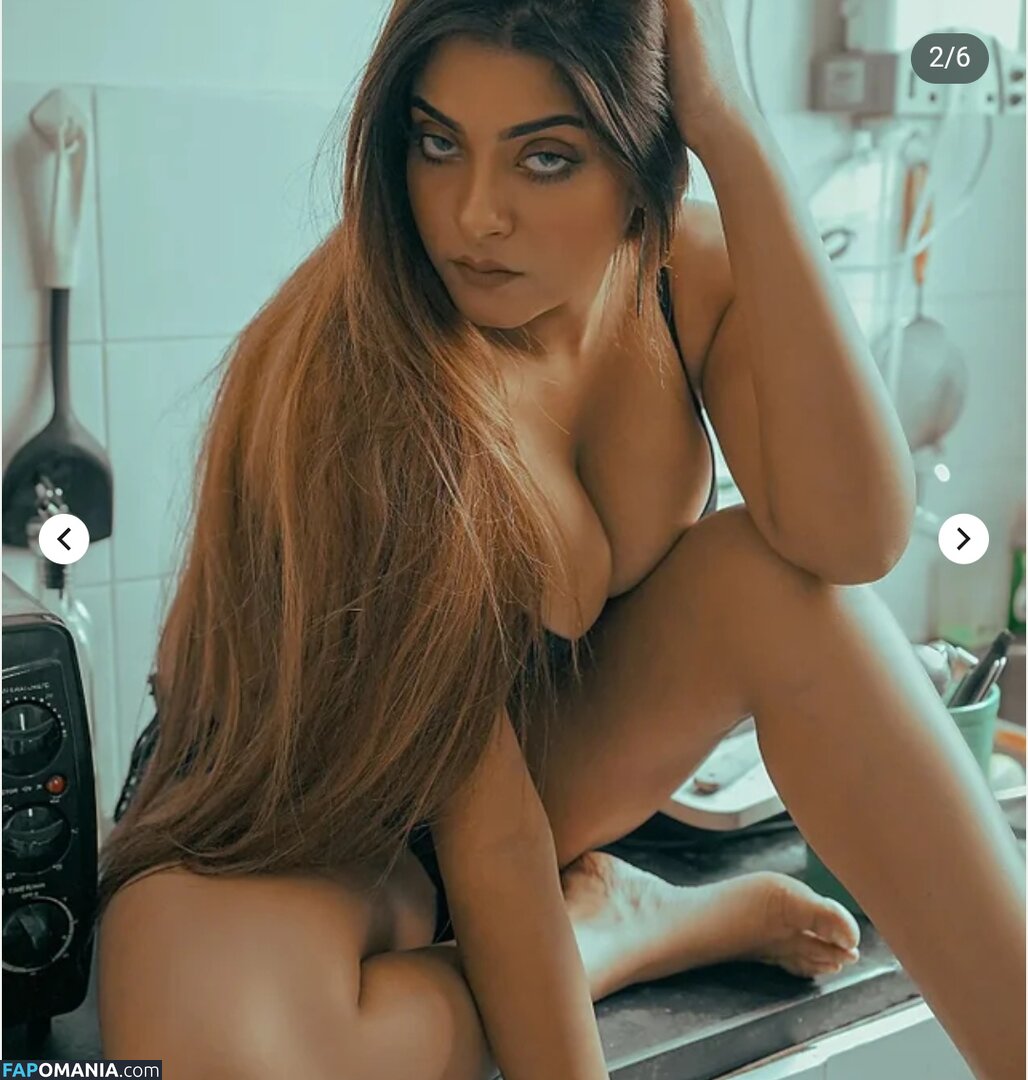 Chandrika Desai / Chandrika Passionica Nackt OnlyFans  Geleaktes Foto #1173