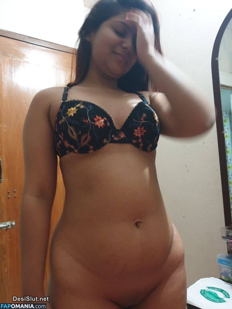 Chandrika Desai / Chandrika Passionica Nackt OnlyFans  Geleaktes Foto #1215