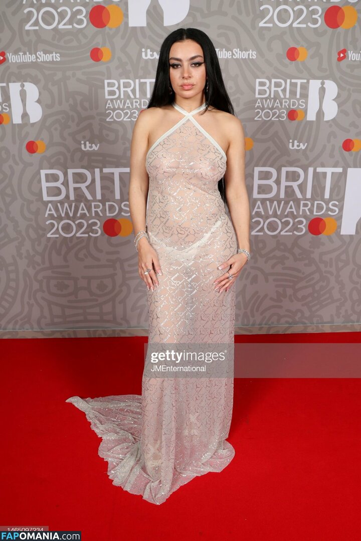 Charli XCX / charli_xcx / charlignarly / charlixcx / https: Nackt OnlyFans  Geleaktes Foto #83