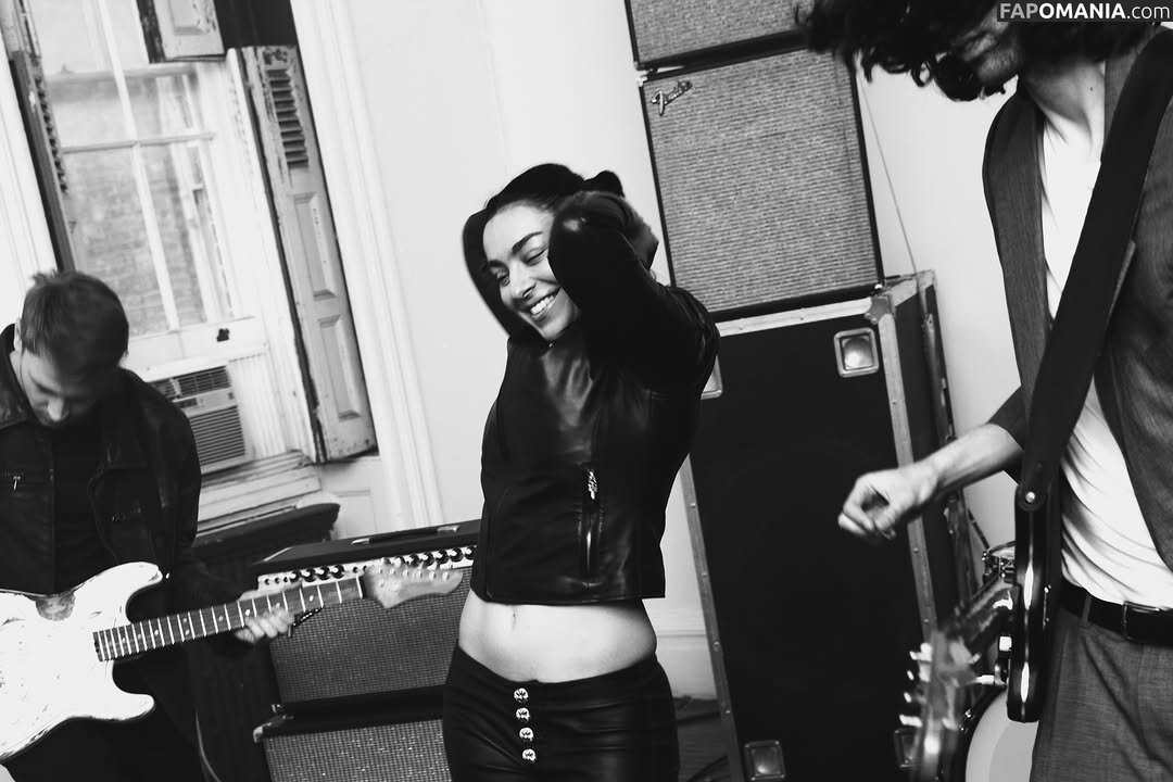Charli XCX / charli_xcx / charlignarly / charlixcx / https: Nackt OnlyFans  Geleaktes Foto #1262