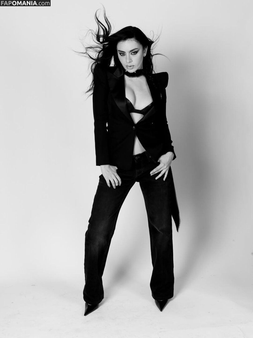 Charli XCX / charli_xcx / charlignarly / charlixcx / https: Nackt OnlyFans  Geleaktes Foto #1272