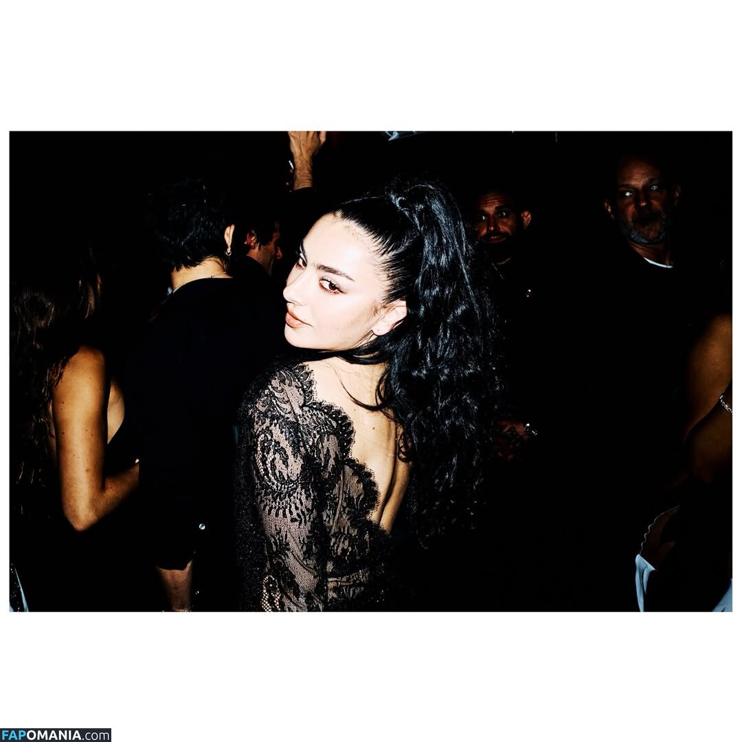 Charli XCX / charli_xcx / charlignarly / charlixcx / https: Nackt OnlyFans  Geleaktes Foto #1285