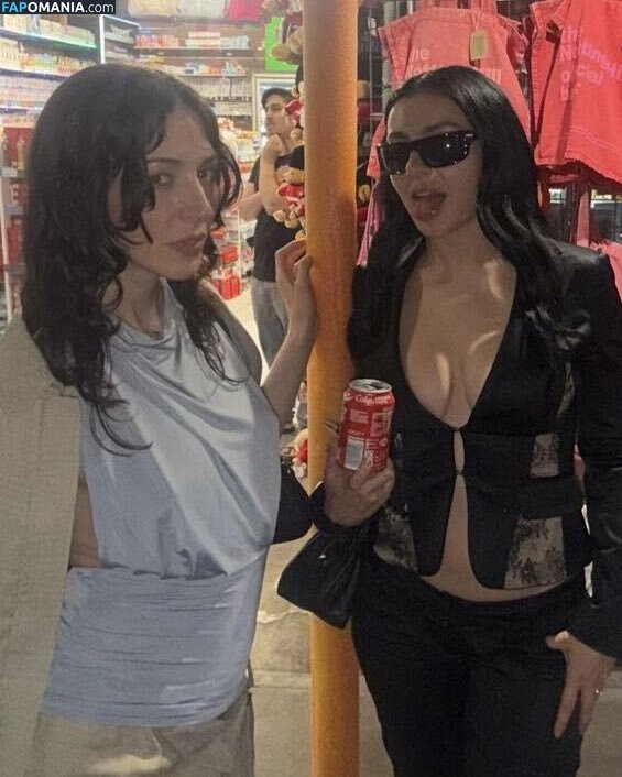 Charli XCX / charli_xcx / charlignarly / charlixcx / https: Nackt OnlyFans  Geleaktes Foto #1288