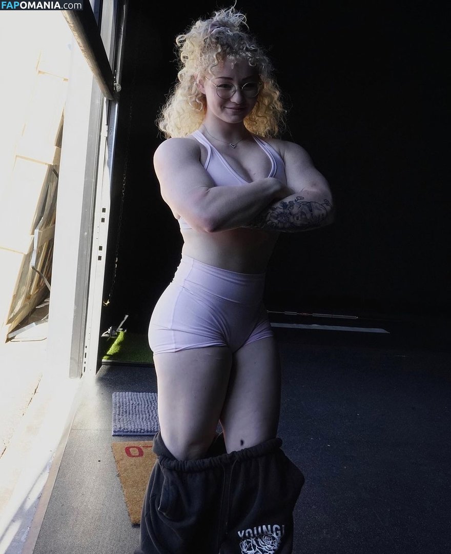 Chloethehokage / chloegrahamx / chloemirisch Nackt OnlyFans  Geleaktes Foto #2