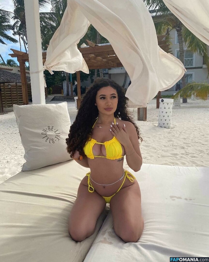 Christina April Amaral / aprilafterdarkk / christinaaamaral Nackt OnlyFans  Geleaktes Foto #10
