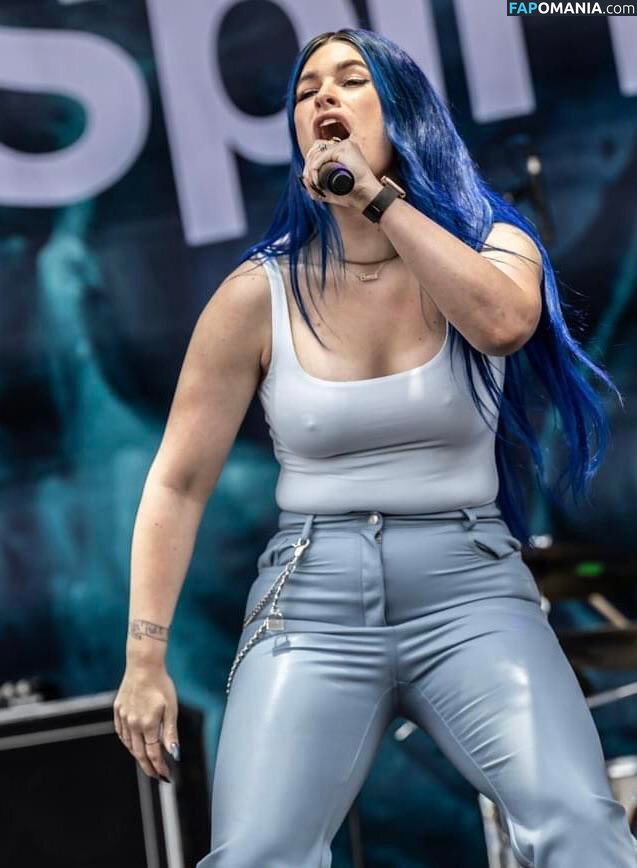 Courtney Laplante / Spiritbox Singer / courtneylaplante Nackt OnlyFans  Geleaktes Foto #25