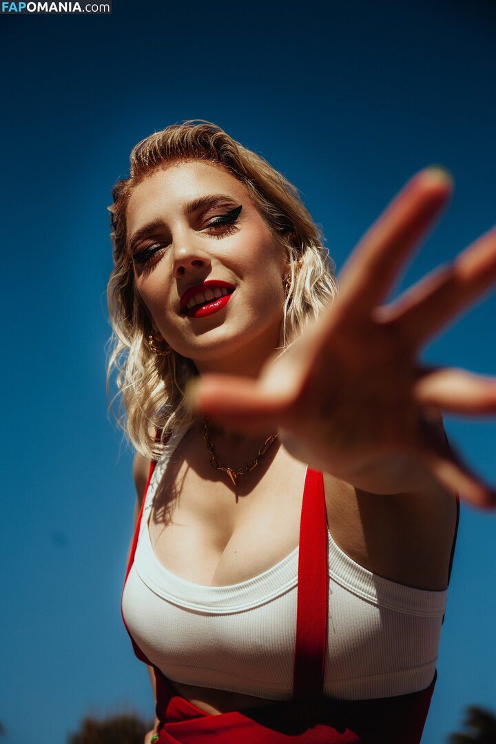 Courtney Miller / co_mill / typicalvlogs Nackt OnlyFans  Geleaktes Foto #626
