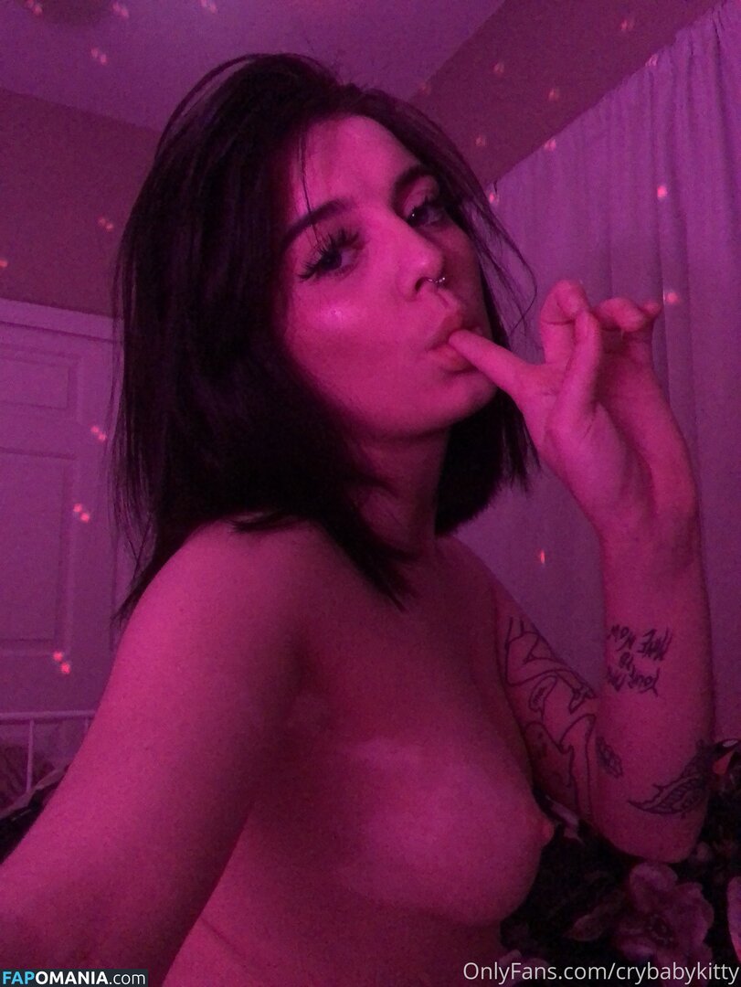 crybabykitty / crybabysmallfry / cyrbabykat / flaminhotlower / katiwana / katwinaina / sourh3ad Nackt OnlyFans  Geleaktes Foto #9
