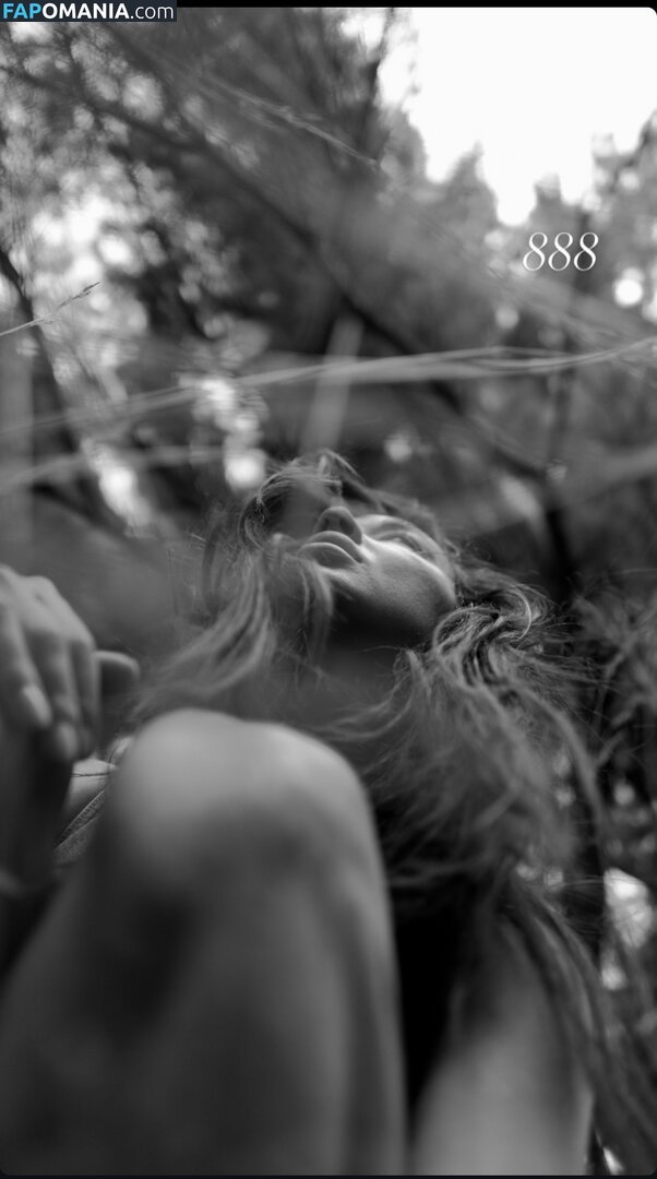 Crystal Reed / crystalmreed Nackt OnlyFans  Geleaktes Foto #49